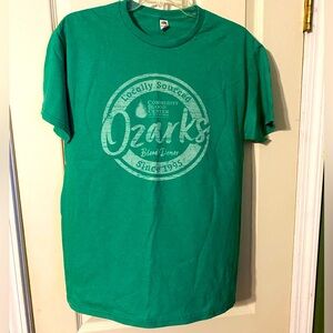 Fruit of the Loom Green Ozarks blood drive short sleeve T-Shirt size medium